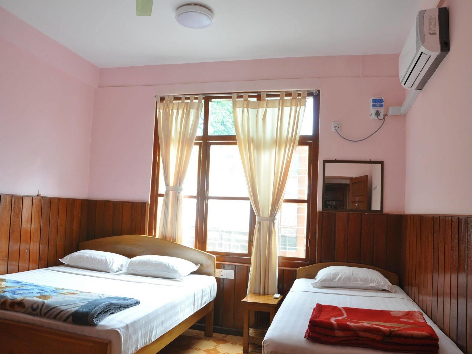 Saw Nyein San Guest House Nyaung-U Eksteriør billede